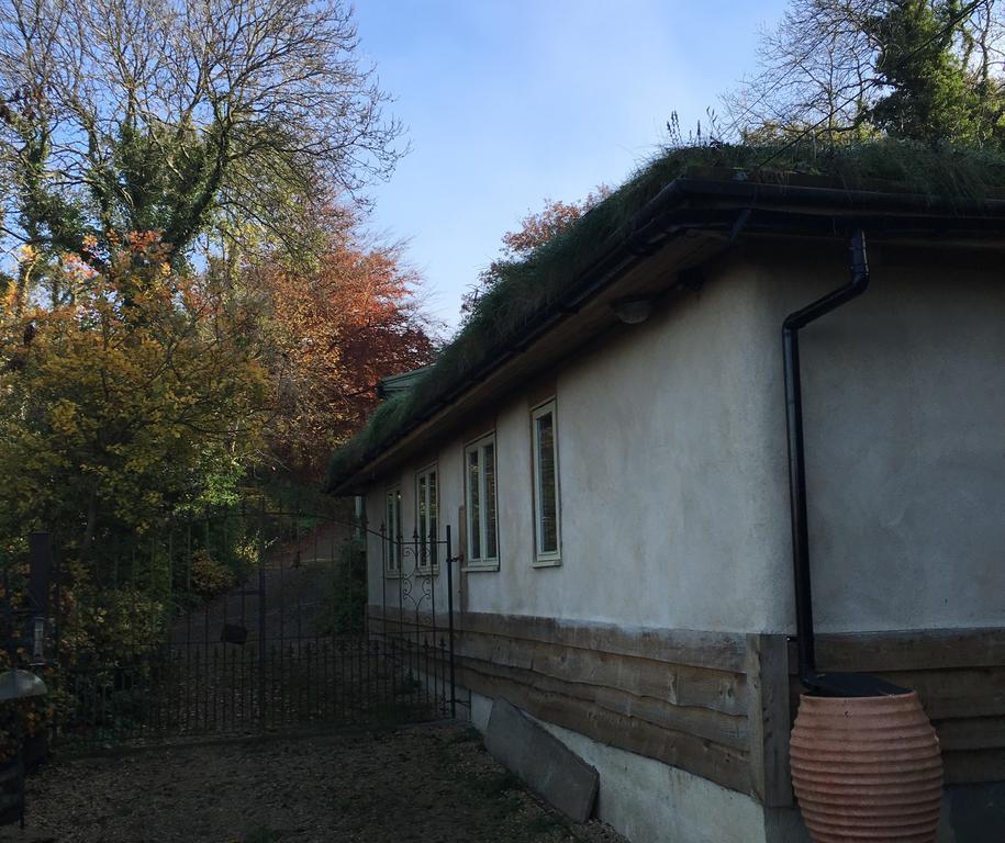 Pathways, Beachwood Cottage Bath Ruang foto