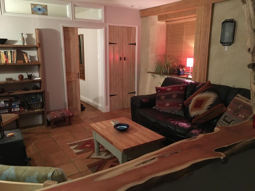 Pathways, Beachwood Cottage Bath Ruang foto